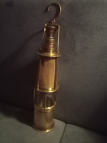 Alte grubenlampe mit - alte,